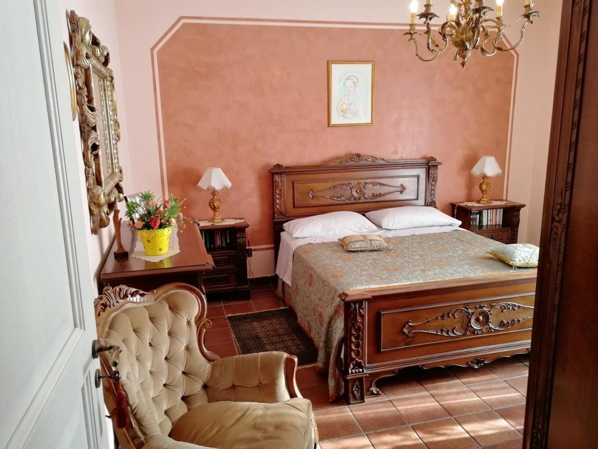 B&B Villa Carmen SantʼAlessio Siculo Exteriör bild